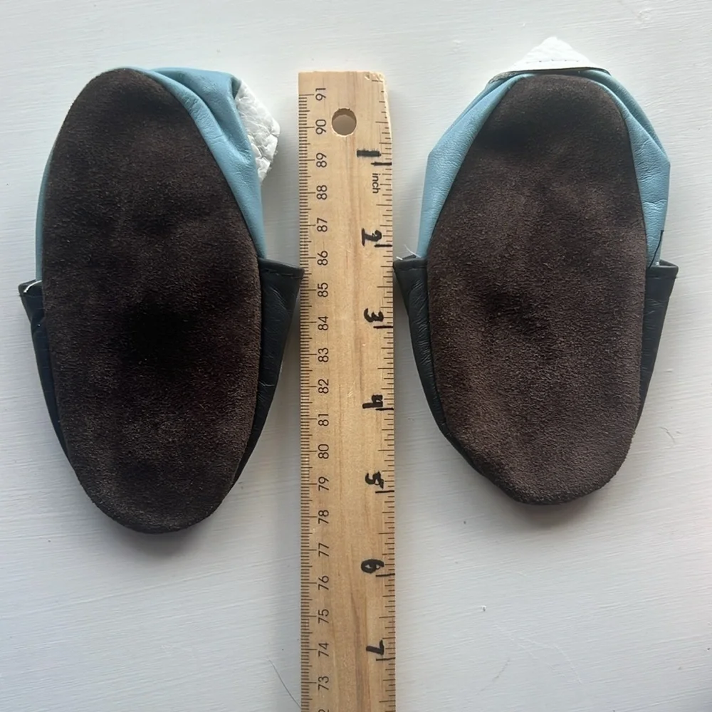Soft Souls Kids Leather Dog Moccasin Style Shoes Size 4-5 Years